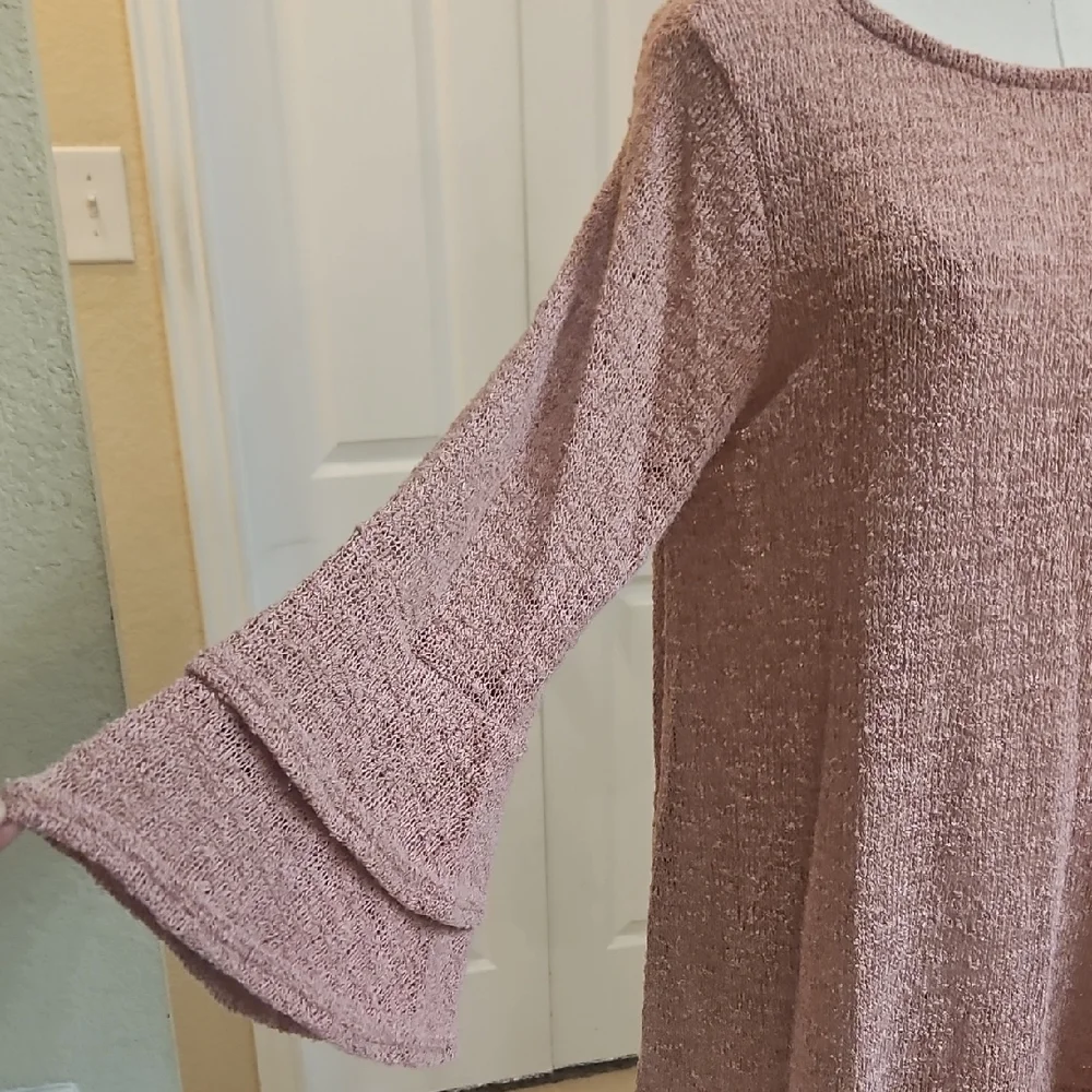 Nally & Millie Dusty Pink Textured Tunic Top Ruffled Hem & Layered Bell Sleeves - Picture 4 of 11